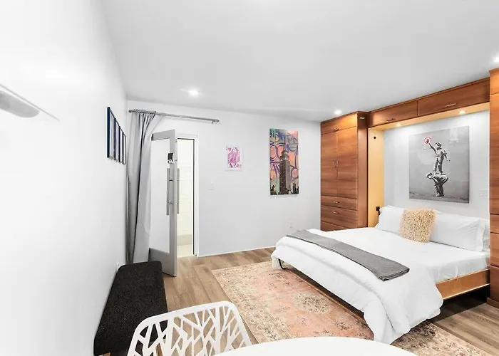 Efficient Micro Living In Dtph * Phoenix